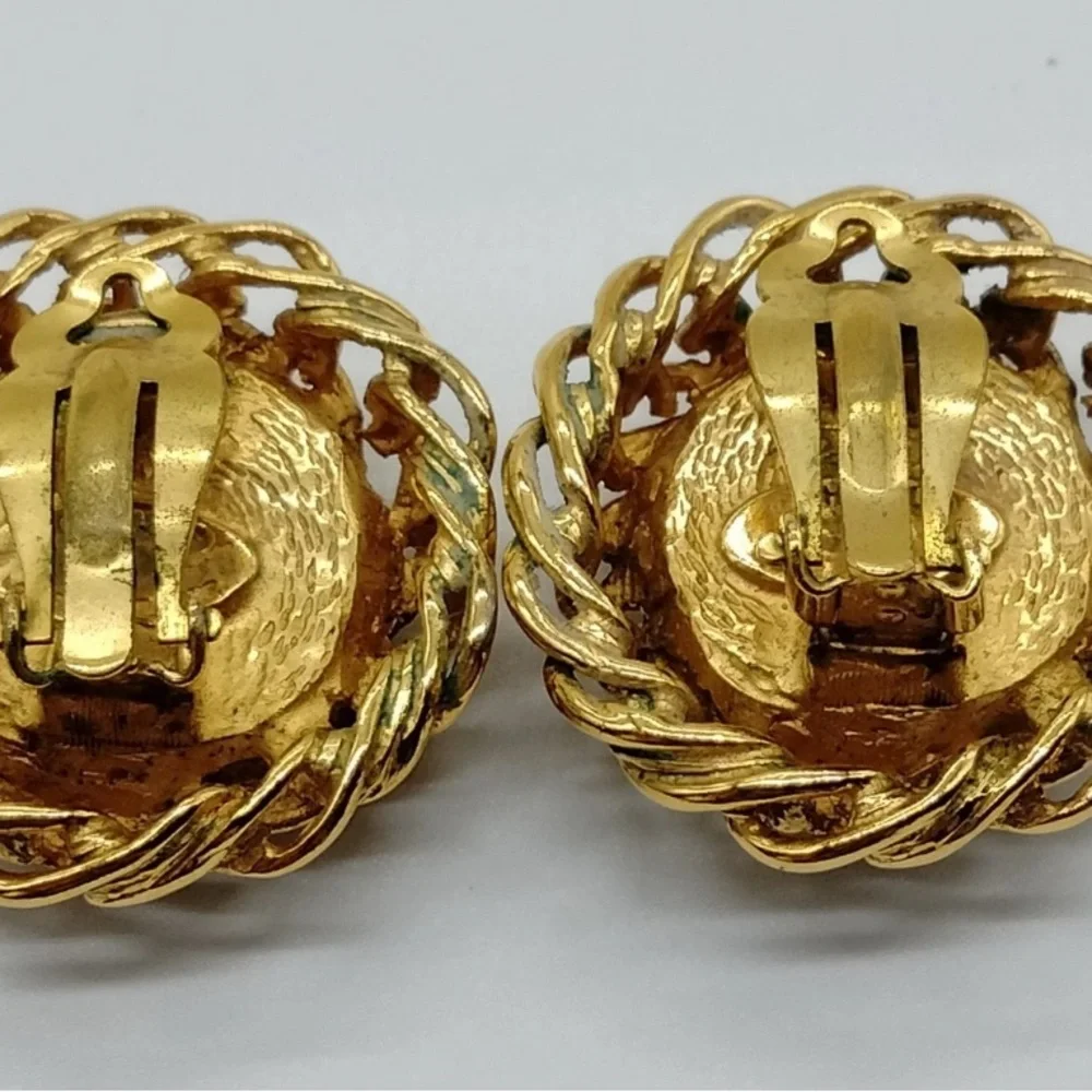 CHANEL Authentic  Gold Plated    Clip Ons Earrings-Preowned As Is Read - Picture 9 of 13
